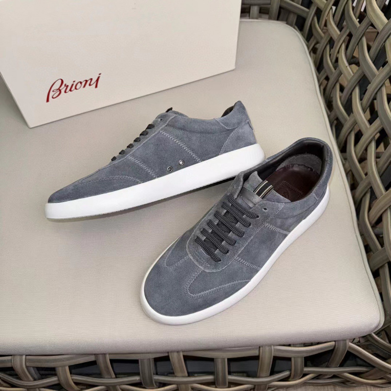 Men's suede casual footwear