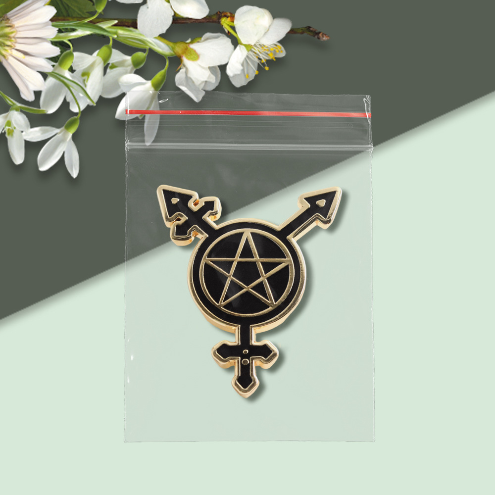 Five-Pointed Star Badge Non-Binary Badge Gothic Punk Brooch Friends Family Classmate Gift Backpack Hat Accessories