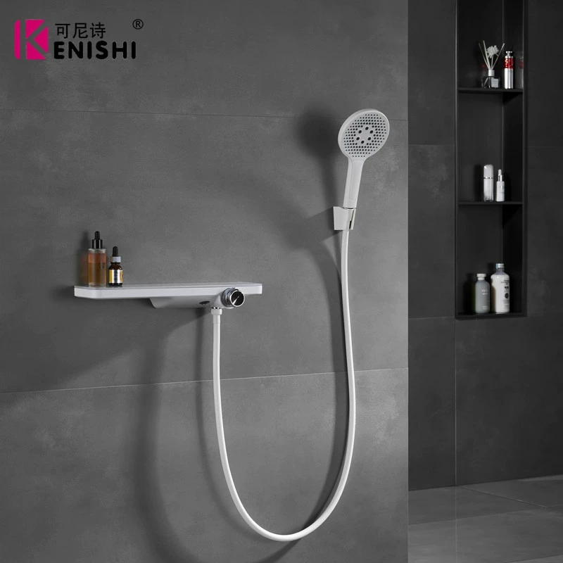 Kни A piece of flat tablet shower shower white simple bathtub shower liquid silicone black