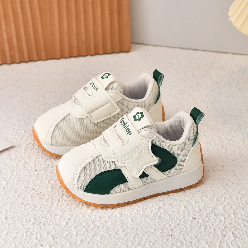 Zapatos para niños pequeños 2025 otoño zapatos para niños antideslizantes zapatos de red de mujer transpirables de suela suave para niños