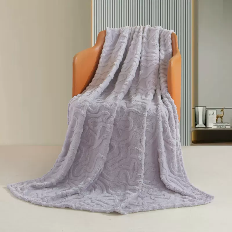 2025新款线条款舒棉绒加厚外贸办公室盖毯沙发毯亲肤舒适无静电