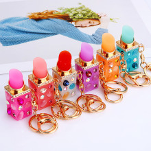 水钻小口红汽车钥匙扣女包挂件金属钥匙链圈韩版创意外贸礼品批发