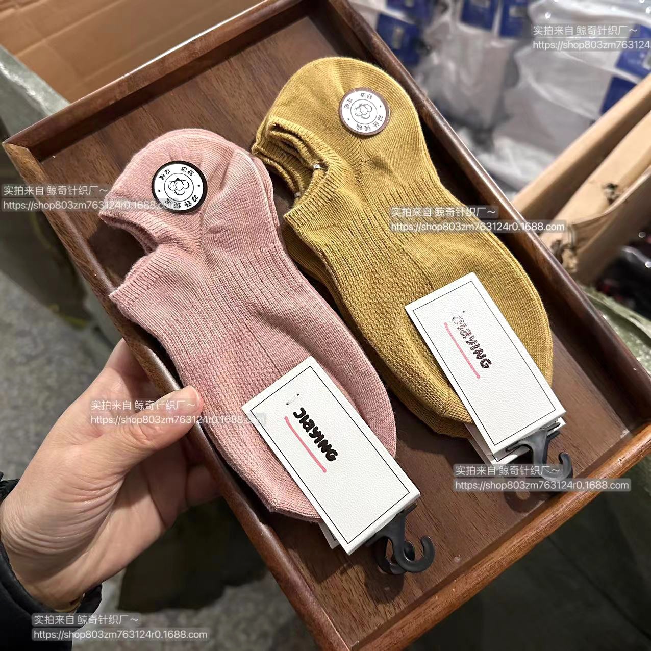 Suministro de calcetines de barco para hombre, calcetines poco profundos que absorben el sudor y desodorizantes, calcetines de algodón bajos japoneses blancos de primavera y verano, calcetines finos de algodón para niñas