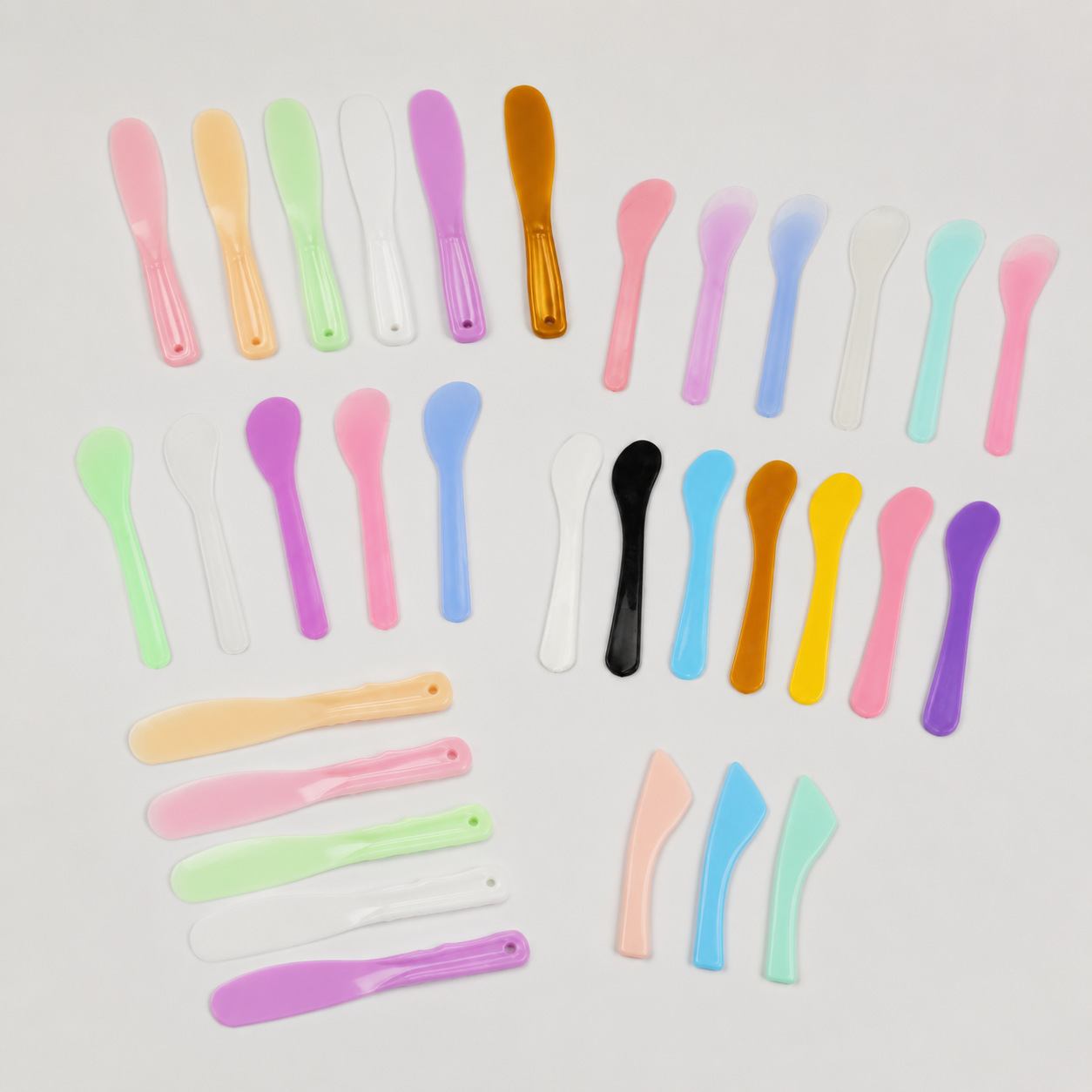 Factory direct supply of mask sticks, colored plastic mask mixing sticks, mask scrapers, DIY beauty tools.
