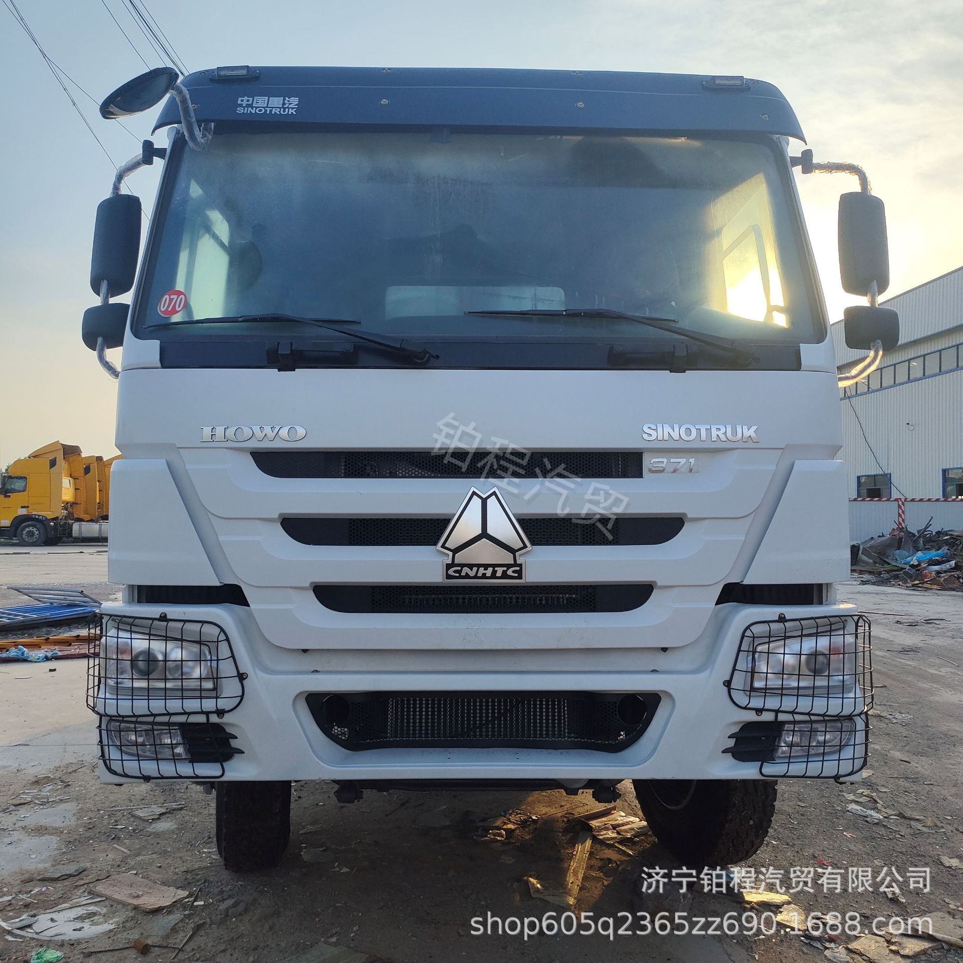 Export cross-border brand new Sinotruk Howo 6*4 dump truck, 400 horsepower, rear-tipping muck truck for mining areas