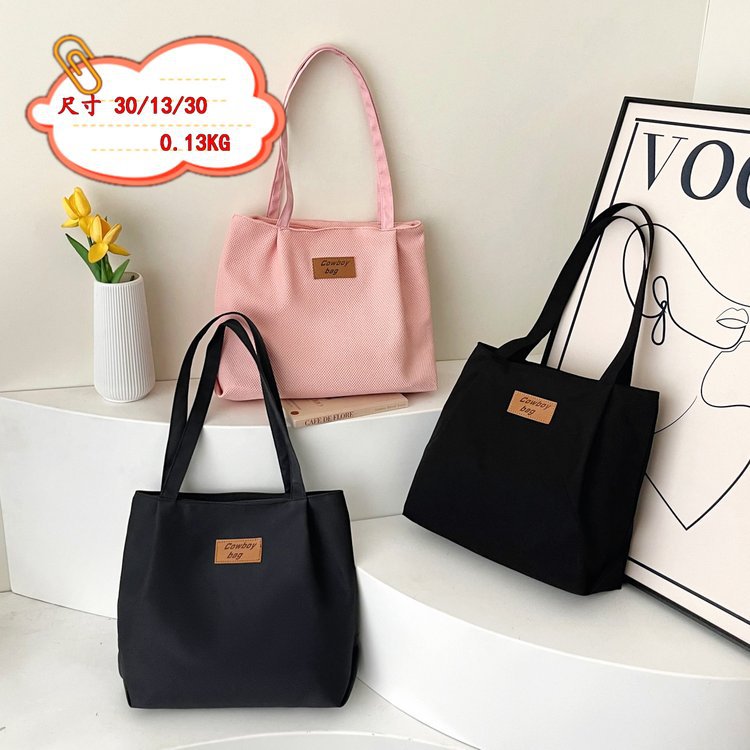 Large-capacity stylish commuter handbag, 2026 spring new model, unique niche design, single-shoulder underarm tote bag