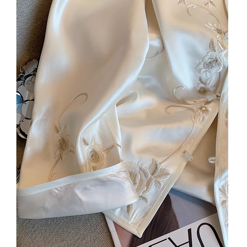 Embroidered Women's Jacket Satin Round Neck Long Sleeve Top_voghion.com