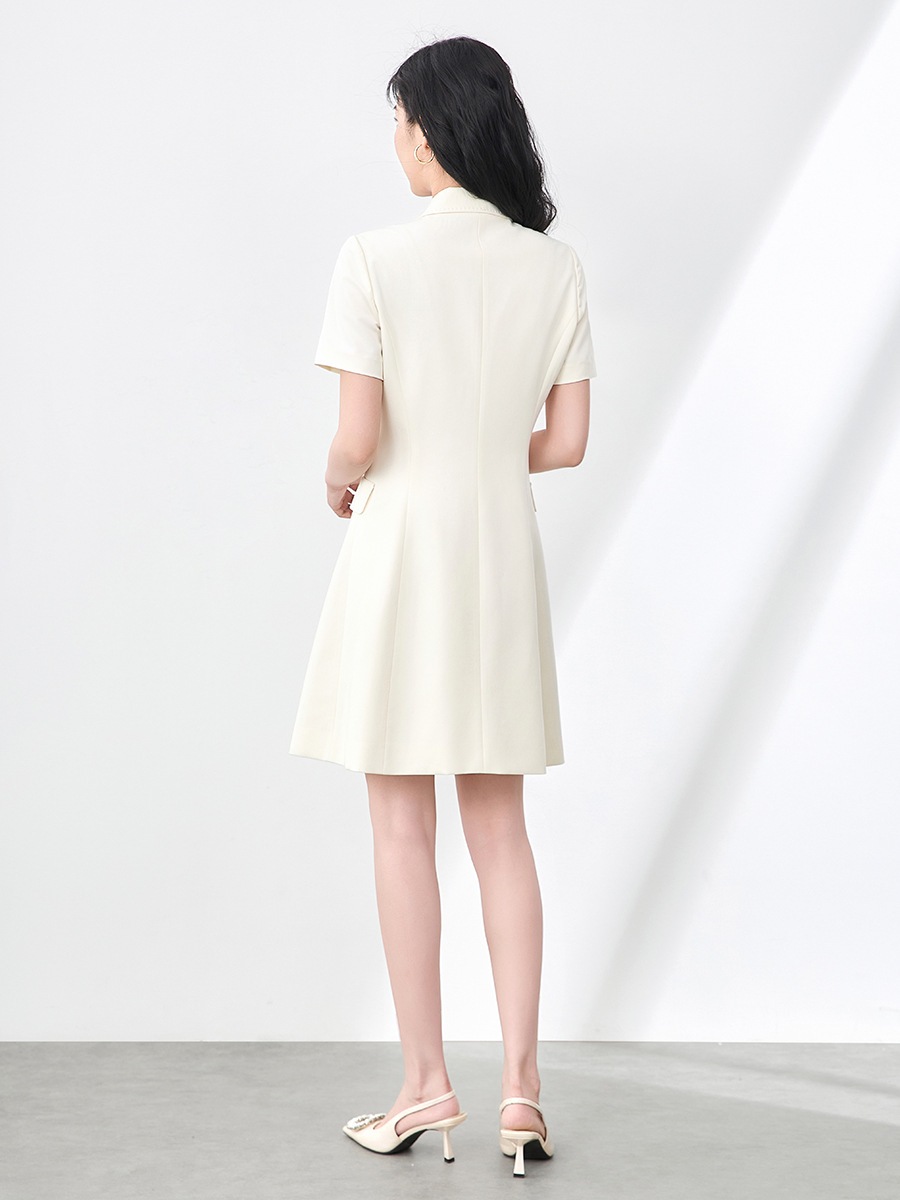 Đầm blazer nữ công sở ve áo hai bên ngực, eo thon gọn, dáng suông nhẹ — Màu xanh lục nhạt