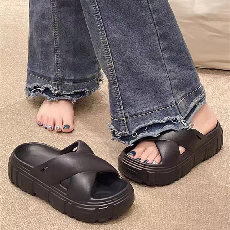 Antibacterial and Deodorizing Travel Slippers with Cross-Strap Thick Platform Sole, 2026 New Model, Height-Increasing, Suitable for Indoor and Outdoor Wear, Fashionable Slippers