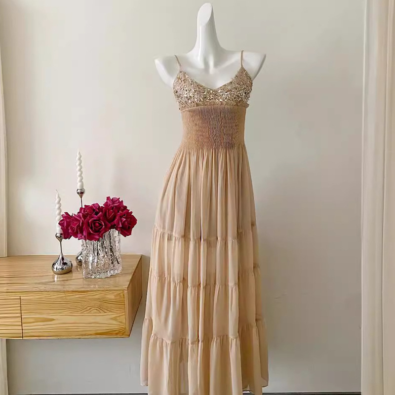 Qianjin Waist Seaside Vacation Mid-Length Dress Women's Backless A-Line Suspender Long Dress First Love French Tea Break Autumn