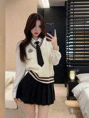 秋季韩系学院风套装女洋气减龄jk制服马甲长袖衬衫百褶裙三件套