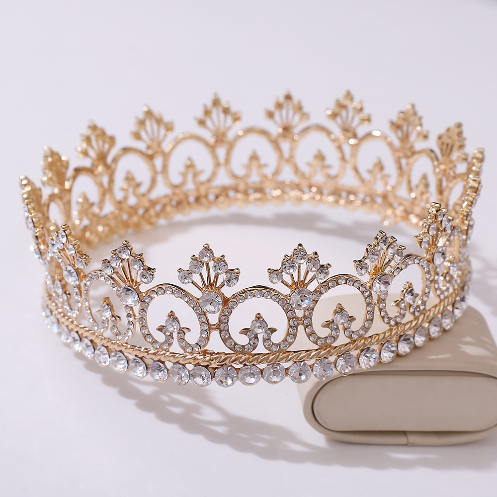 Elegant Shiny Crown Solid Color Alloy Rhinestone Crown display picture 4
