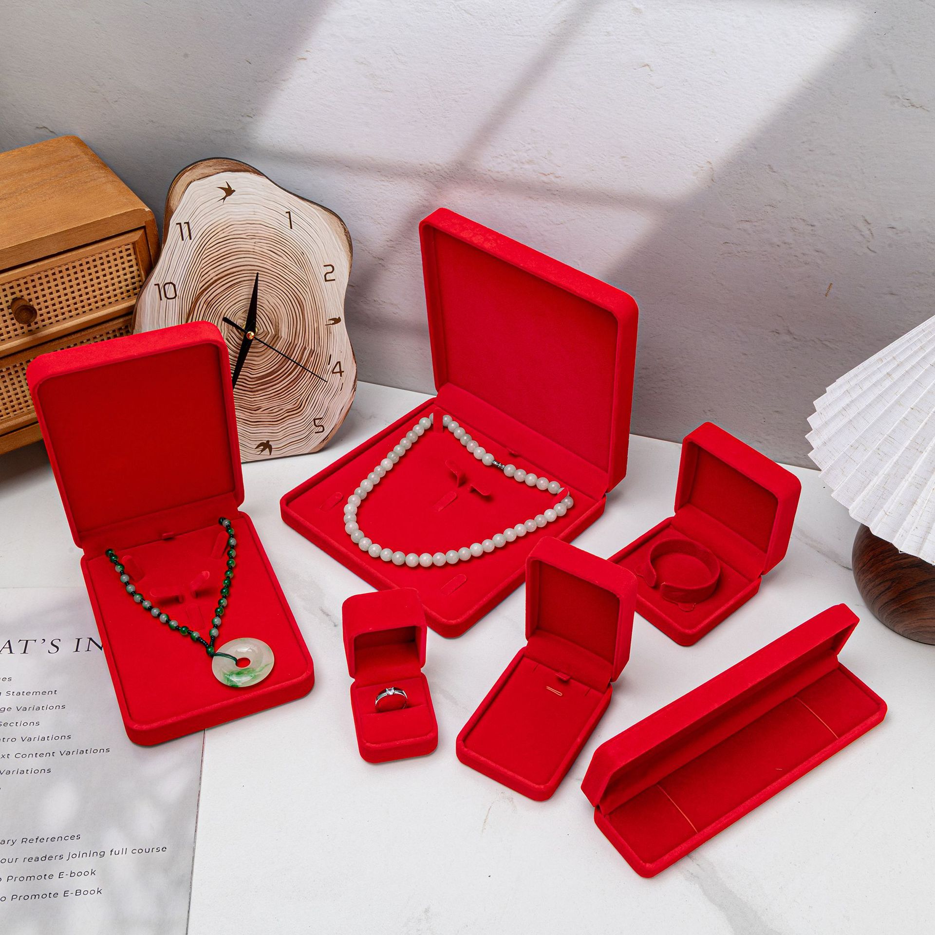 Transfronterizos caliente comprar caja de joyería de lana de ángulo redondeado anillo collar pulsera joyería pulsera joyería caja de embalaje al por mayor