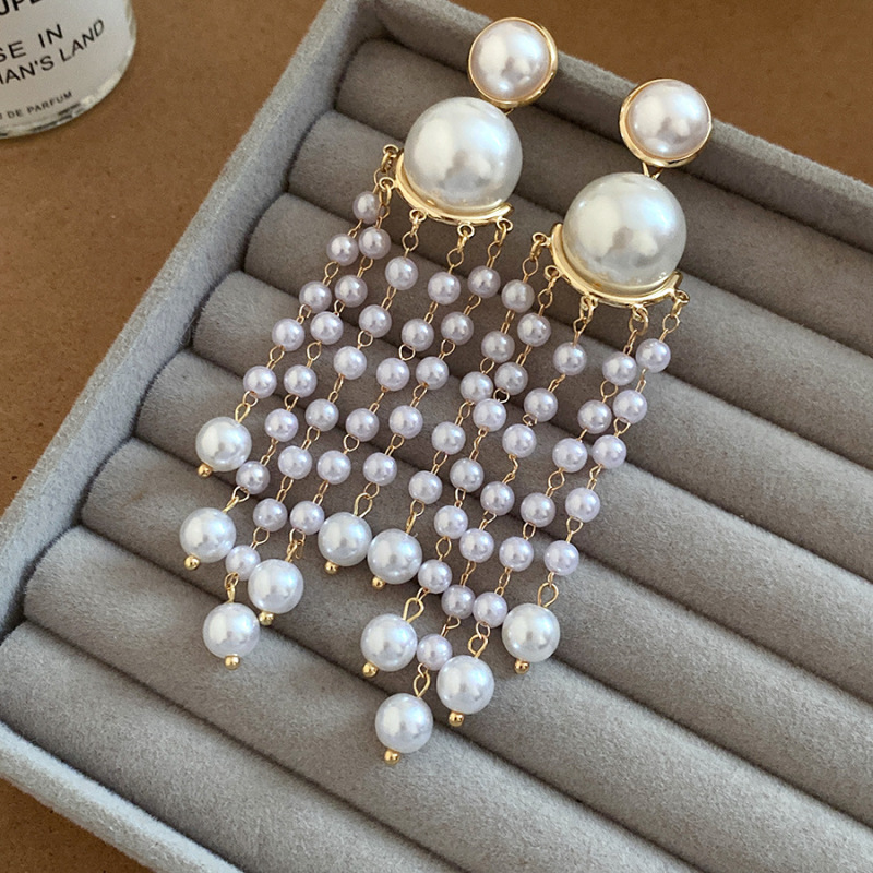 Pendientes geométricos de perlas con lazo de circonita y diseño de aguja plateada, con un diseño único y exclusivo, de lujo ligero y alta gama, para mujer. image 48