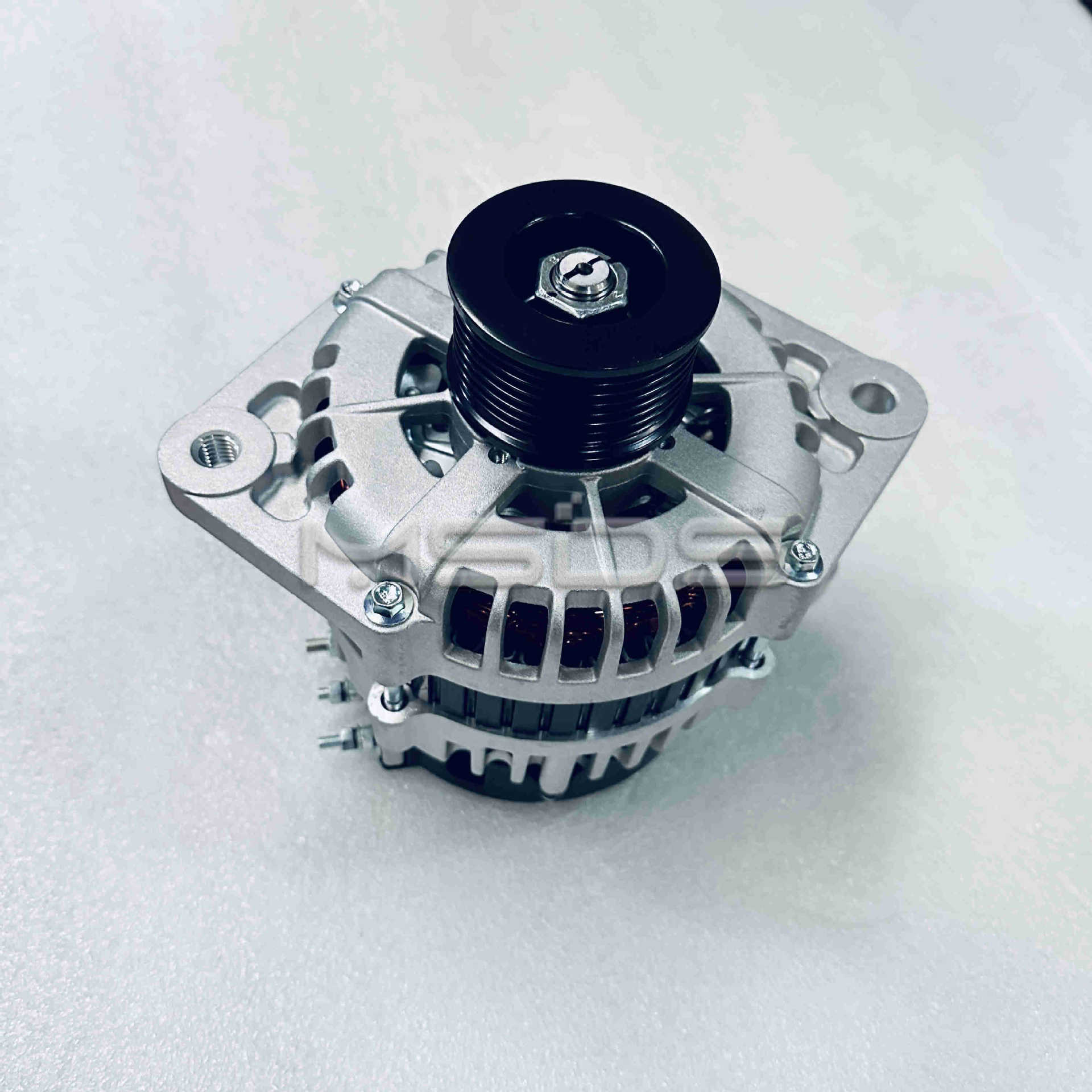 Dongfeng Cummins 6CT engine 24V 70A alternator 3415691 JFZ2707 4930794