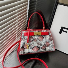 跨境輕奢女包時尚潮流凱莉手提包百搭復古蛇紋高級感單肩斜挎包