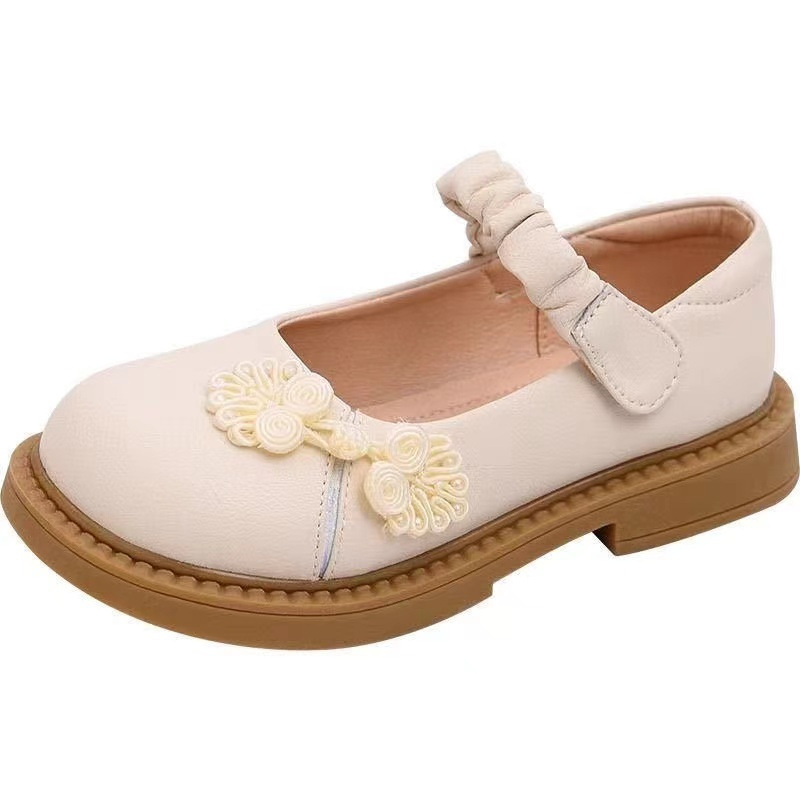 Zapatos de princesa para niñas Zapatos de cuero pequeños de boca baja para niños 2025 Primavera y otoño Nuevo estilo nacional Zapatos Hanfu para niñas Zapatos de suela blanda Tendencia
