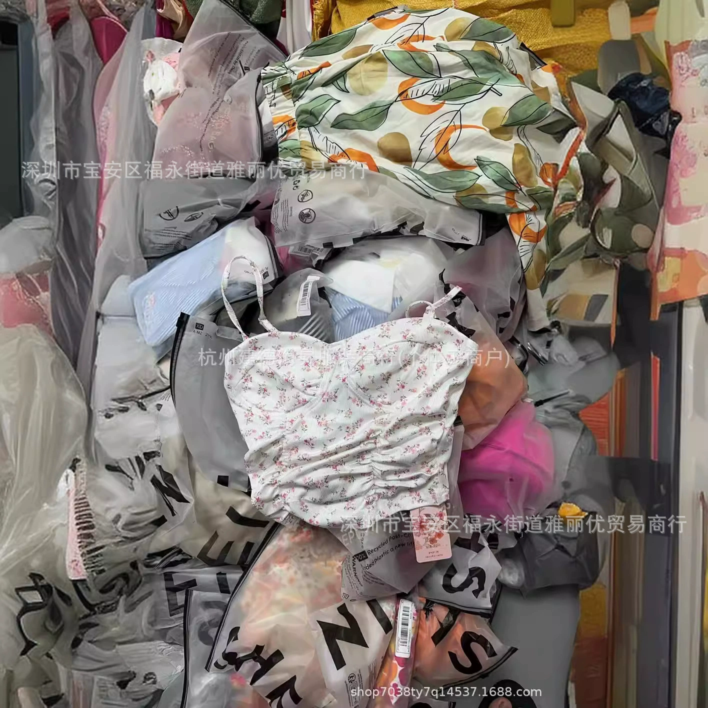 Женские топы кросс-бордер SHEIN массивы одежды?