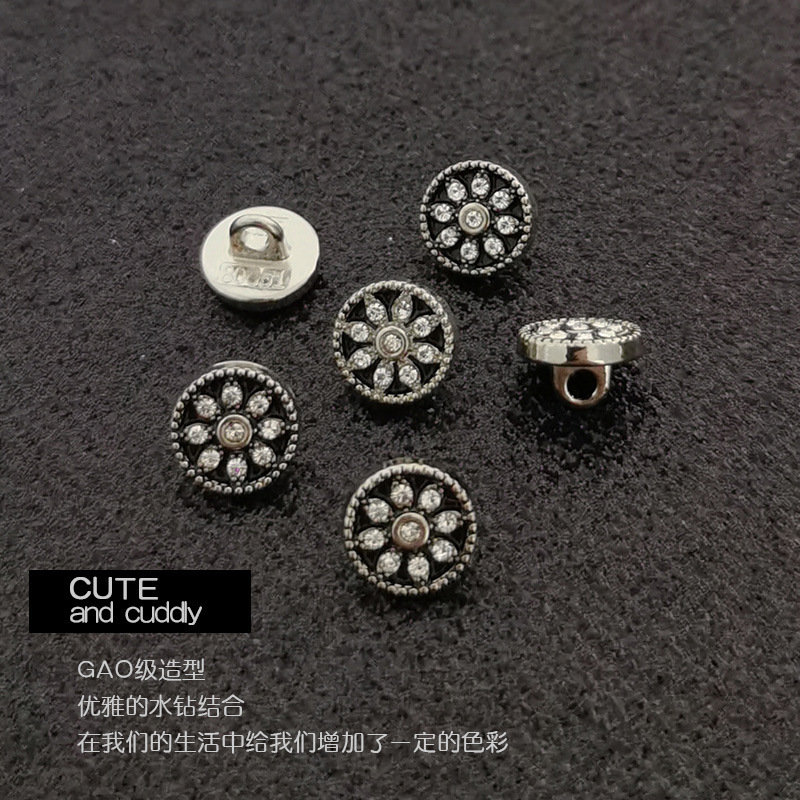 Oil-point metal shirt buckle Flower Diamond button shirt knitted chiffon button men's cufflinks front decorative buckle