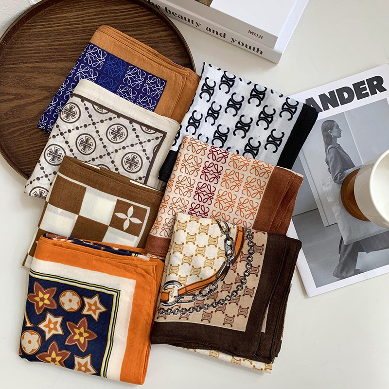 Bufandas de seda cuadrada alta sensación 2025 nueva moda decoración de algodón y lino pequeña bufandas de seda cuello bufandas de cuello