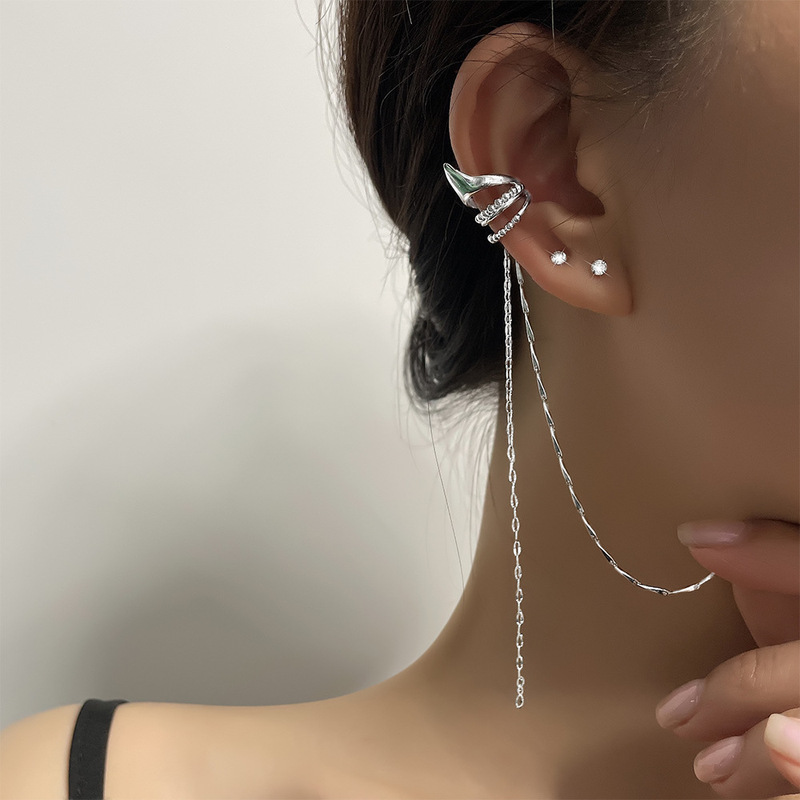 Ancient Cat Ning High-grade Long Earrings Without Ear Holes Geometric Tile Chain Ear Clip Female Internet Celebrity Elf Ear Clip