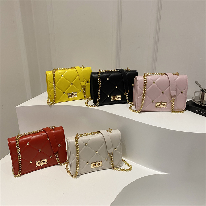 Casual simple invierno 2024, nuevo estilo de estilo extranjero bolso de hombro de moda de moda de viaje de moda bolso pequeño para mujeres