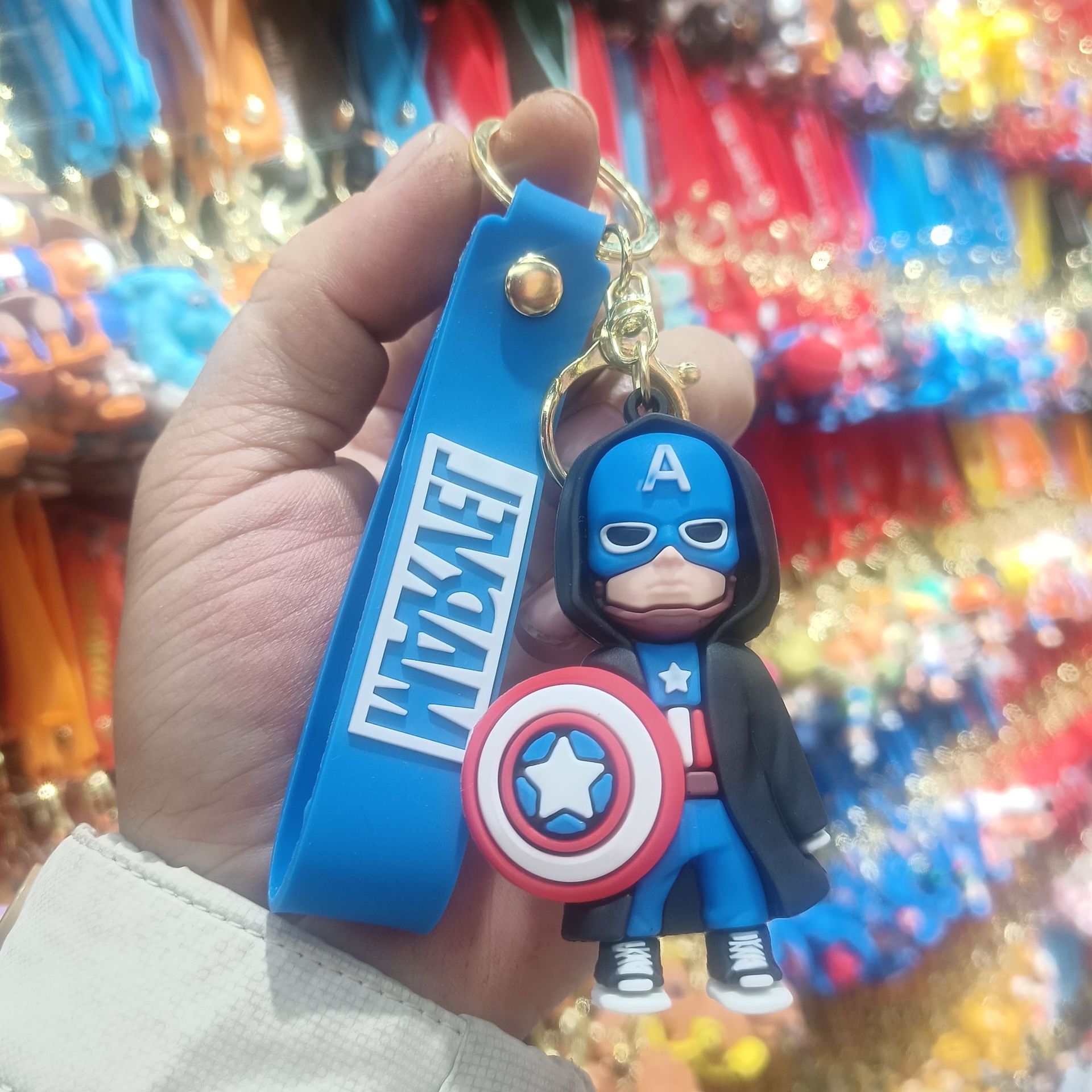 Llavero de Spider-Man del Multiverso, muñeco 3D de dibujos animados, llavero para pareja, colgante para mochila, pequeño regalo al por mayor