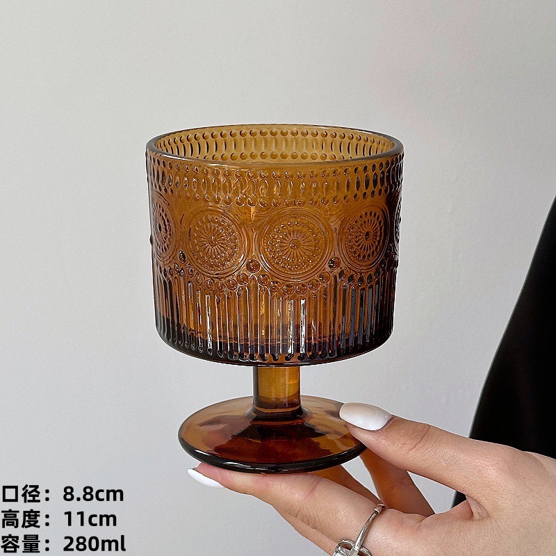 Nicho de diseño en relieve tazas de alto pie en el viento de alto valor de hielo tazas de café estadounidenses tazas de frutas tazas de té tazas de bebida tazas de vino