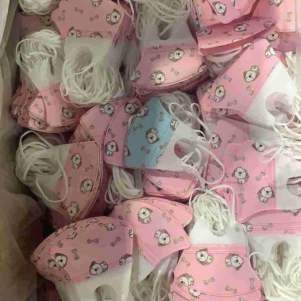 3D立体儿童卡通印花口罩防尘透气含熔喷布防水一次性三层口罩厂家