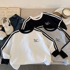 現物男女子供服長袖tシャツ2025春の柔らかいカジュアル恐竜のストレッチ基礎モデル肩袖上着