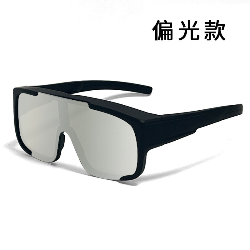 Серебряные линзы в черной оправе (можно носить очки для близорукости), поляризованная версия