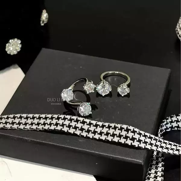 Super Fairy-Like, Simple and Cool Style, Diamond-Encrusted, Asymmetrical, Niche Design, Light Luxury, High-End Feel, Open-Ended Ring for Female Students