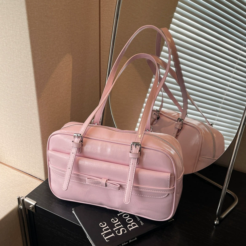 Retro capacious shoulder bag, one-shoulder bag for leisure
