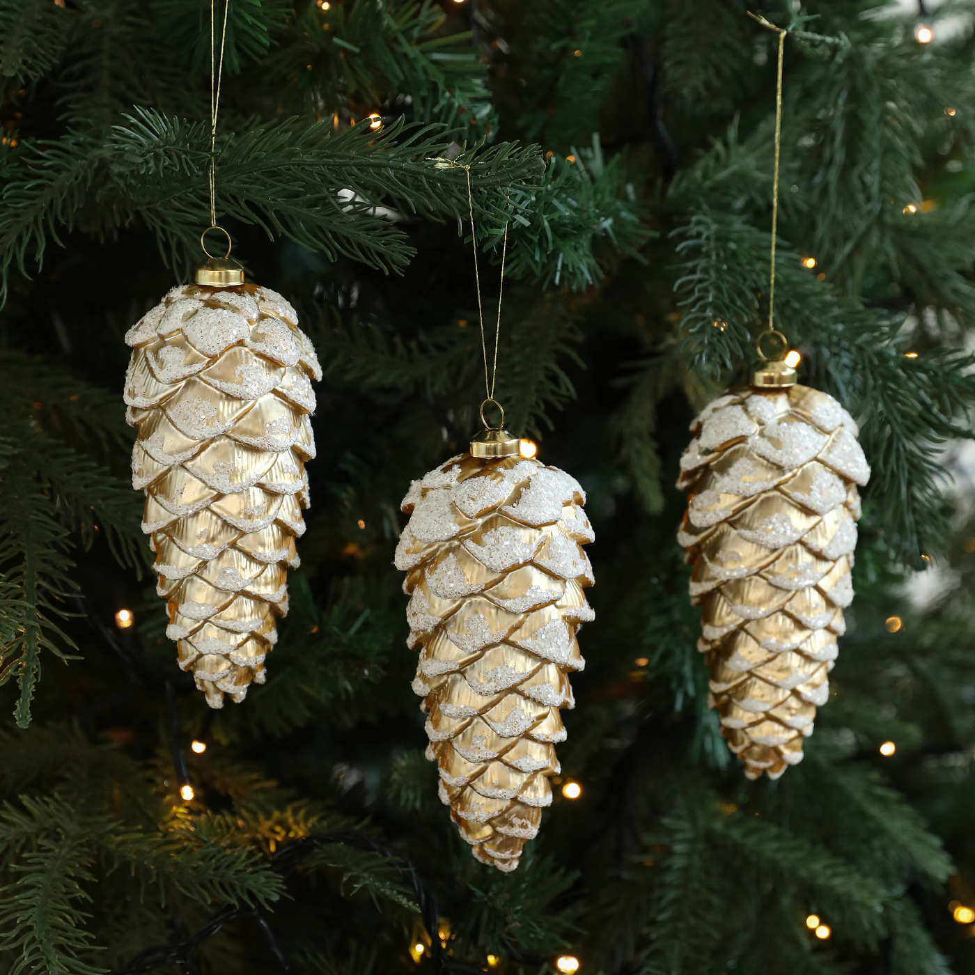 Plástico transfronterizo de alta calidad retro oro y plata pinos y nueces en caja de árbol de Navidad colgante decoración de decoración colgante