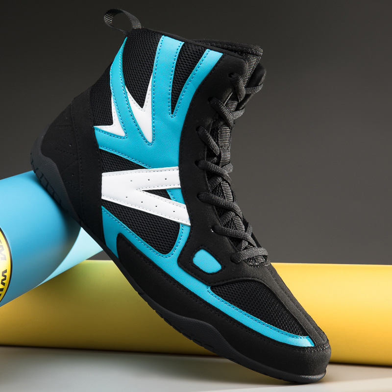 Source factory 2026 new model breathable high-top combat boxing shoes for couples, non-slip wrestling shoes, durable