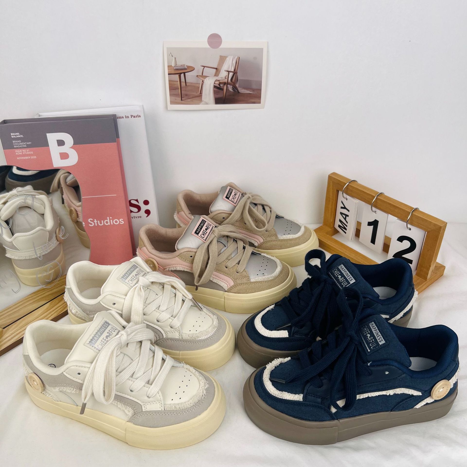 Zapatos de lona de borla versátil estilo coreano para mujeres 2024 primavera nuevo estudiante plano de moda estilo universitario japonés zapatos blancos para mujeres