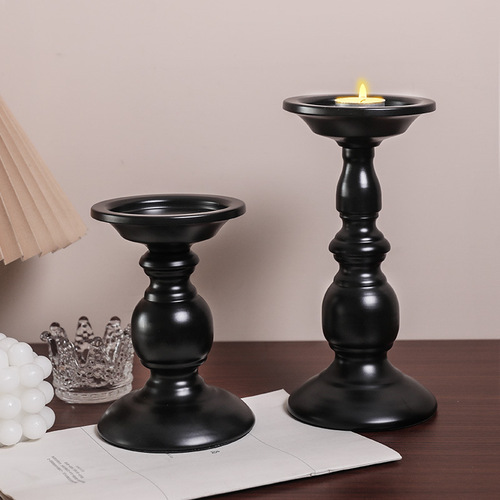 Creative retro candlestick European-style iron candlestick decoration candle holder candle cup candle holder bed and breakfast table decorations
