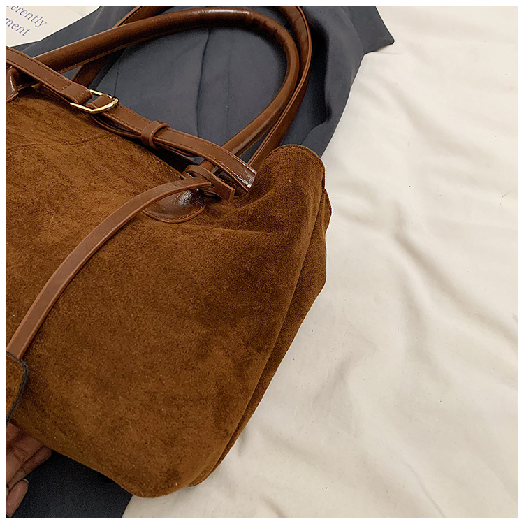 2024 Trendy Matte Texture Tote Commuter Large Capacity Suede Handbag Shoulder Women's Bag_voghion.com