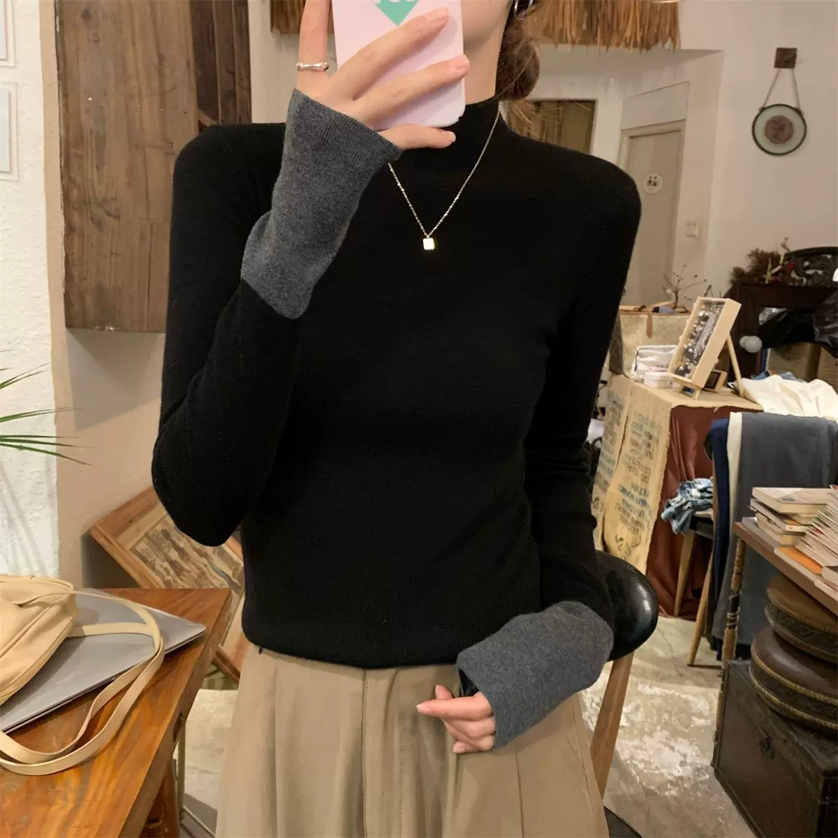 撞色半高领针织毛衣女秋冬新款高级感修身显瘦洋气打底衫内搭上衣