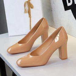 8327 Coarse Heels Women's Lacquer Leather Simple Commuting Style Versatile Non tiring Feet Professional Work Square Style Single Shoes