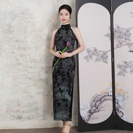 黑色旗袍女新中式2026新款复古气质改良年轻款挂脖无袖日常连衣裙