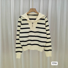 毛衣女装春秋加厚内搭2023新款拉链翻领条纹打底衫短款长袖针织衫