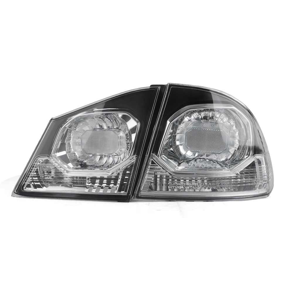 Es adecuado para el Civic Changsiming FD2 lámpara trasera transparente de crisantemo negro y blanco lámpara trasera de crisantemo cubierta de cuatro conjuntos