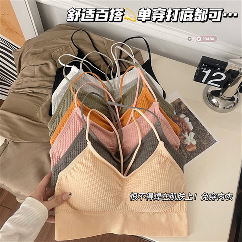 원활한 크로스 오버 스트랩 가슴 패드 백킹 내부 스포츠 속옷 브래지어와 스틸 링없이 아름 다운 백 슬링 브래지어 포장 브래지어