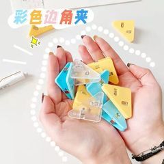 三角形のファイルクリップ、文房具クリップ、固定クリップ、テスト用紙の反り防止クリップ、多機能コーナークリップ