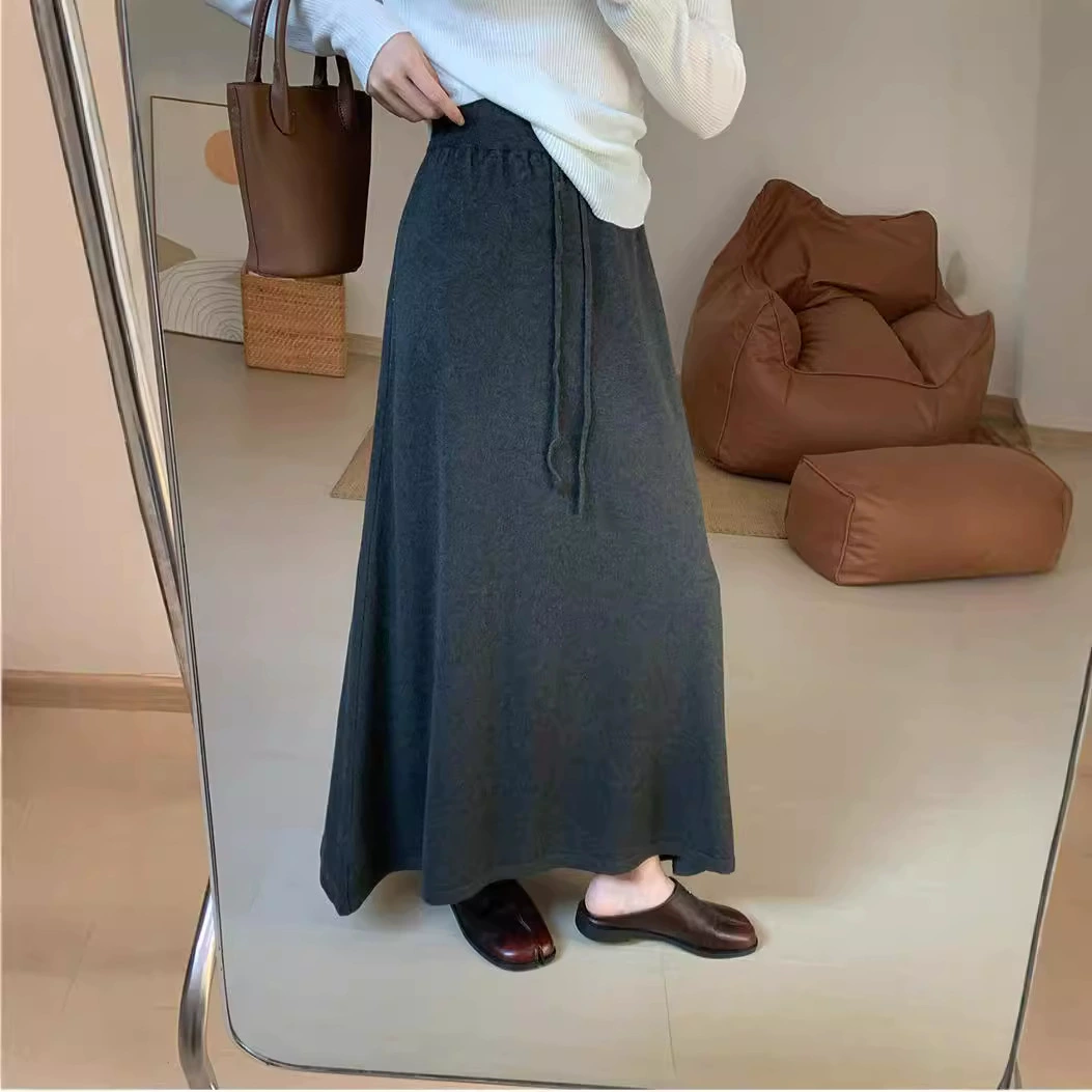 Осенне-зимняя повседневная однотонная трикотажная юбка-клеш А-силуэта, новинка 2025 года, корейский стиль, с завышенной талией, утягивающая, средней длины, для женщин