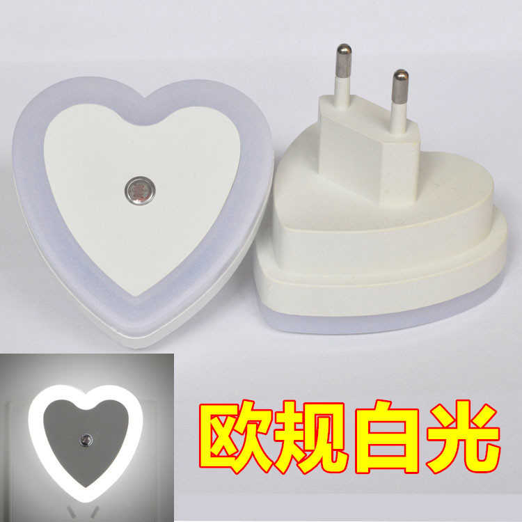 跨境爱心英规光控感应led夜灯 亚马逊热销创意简约氛围灯工厂直供|undefined