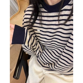 女式针织衫;毛衣;时尚休闲套装