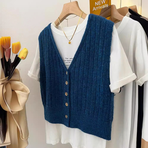 Retro knitted vest