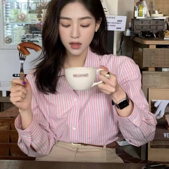 한국 디자인 감각 소량 핑크 스트라이프 셔츠 여성 2026 초가을 프렌치 긴팔 블라우스 독특한 우아한 탑
